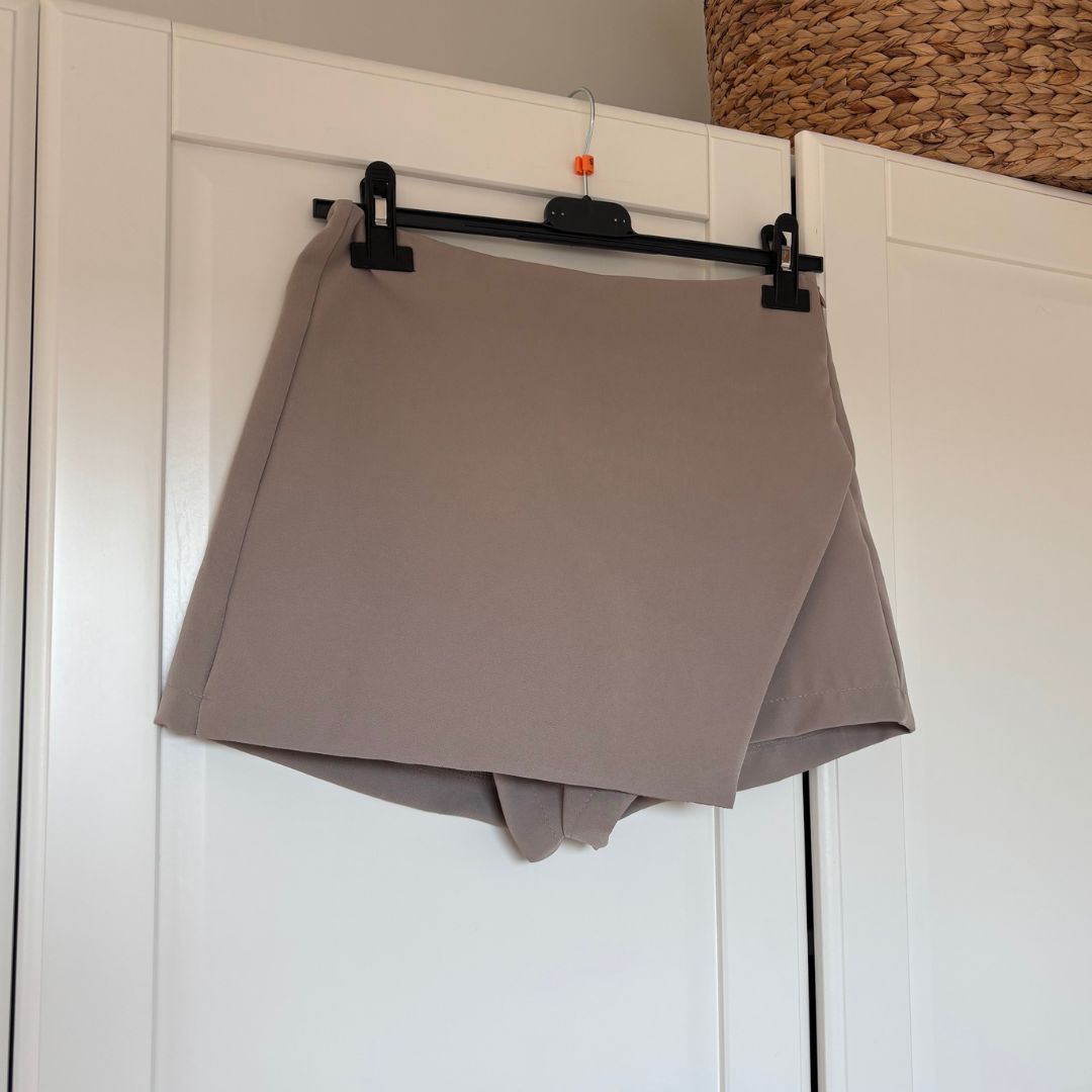 Olivia skort taupe