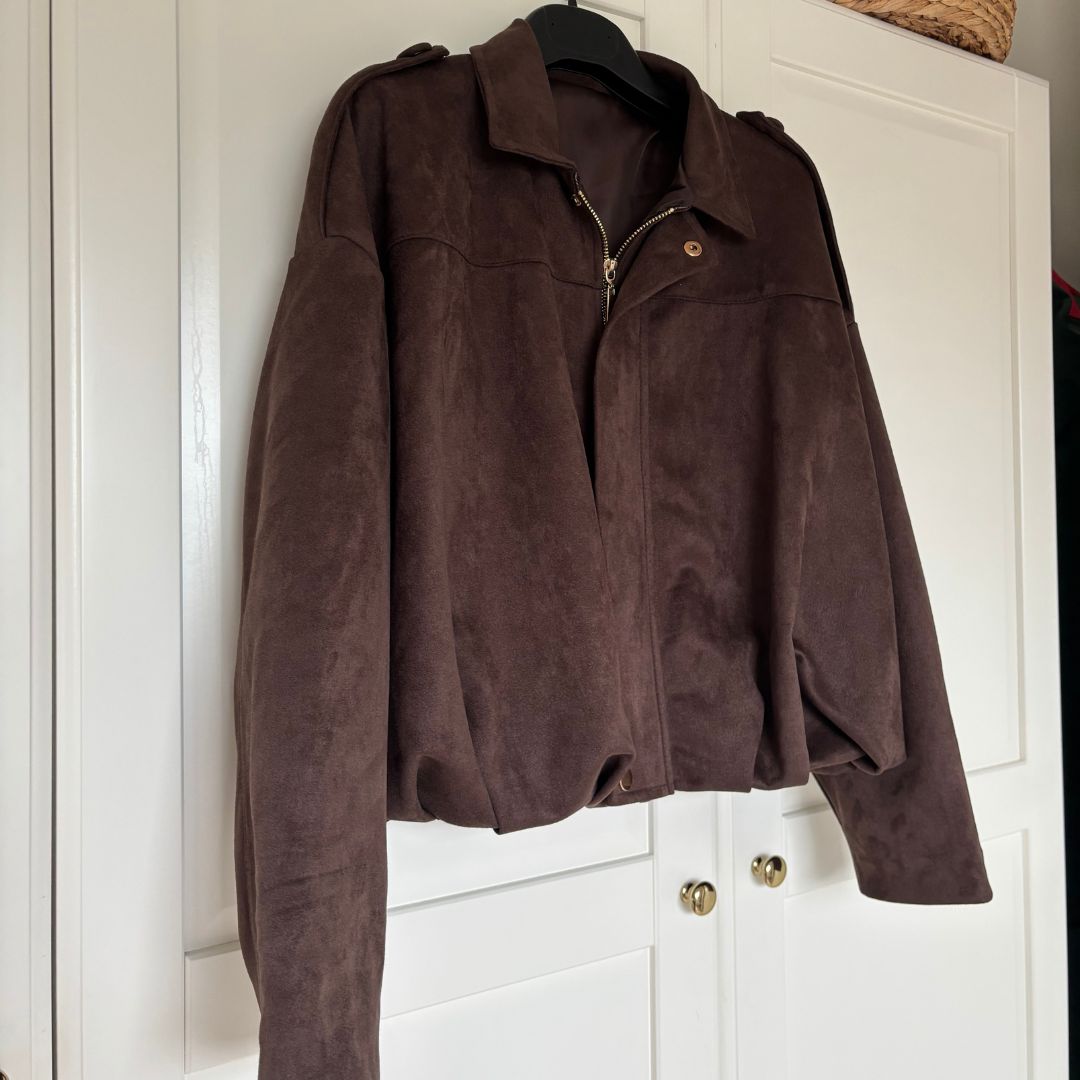 EVY JASJE DONKERBRUIN