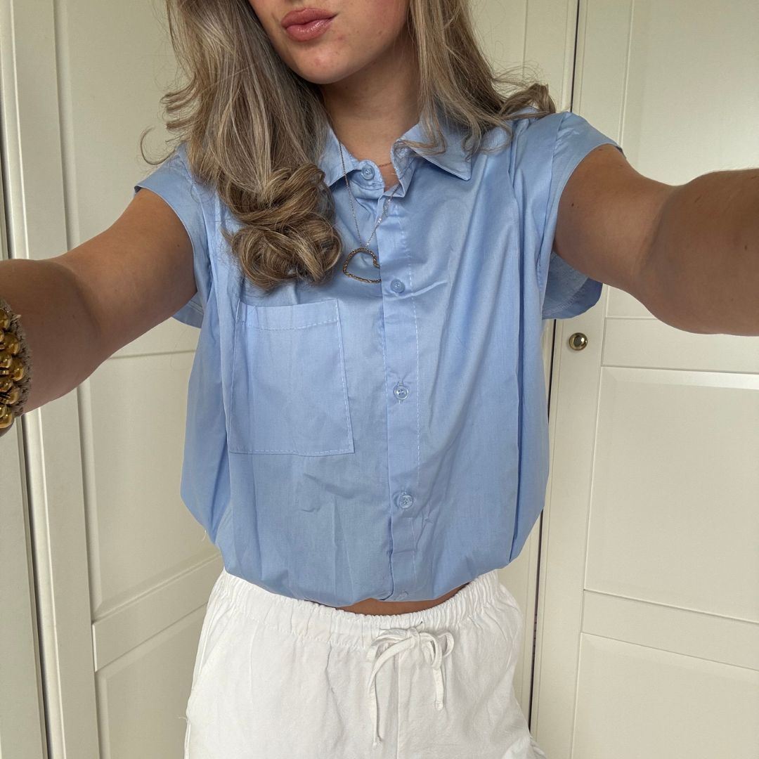 MAYA BLOUSE LICHTBLAUW
