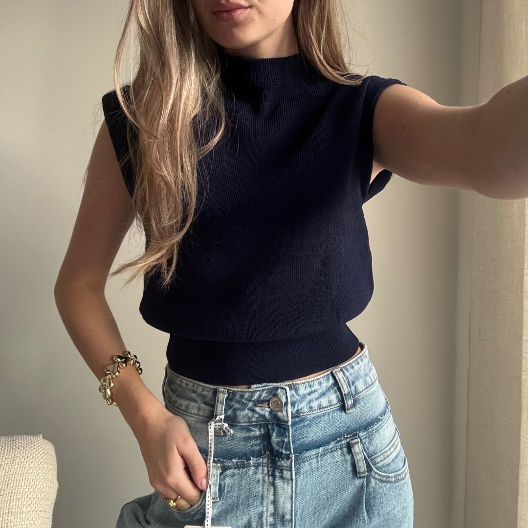 LUCY TOP DONKERBLAUW