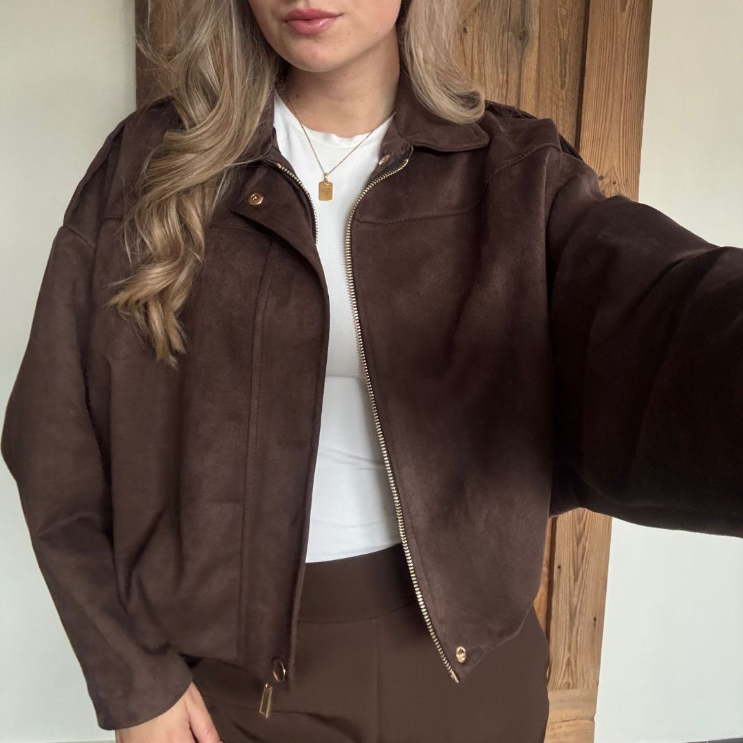 EVY JASJE DONKERBRUIN