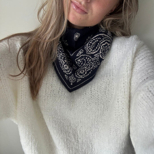 KUJTEN-INSPIRED SJAALTJE NAVY/BEIGE