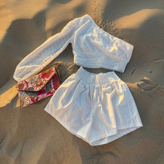 SANDY SHORT WIT