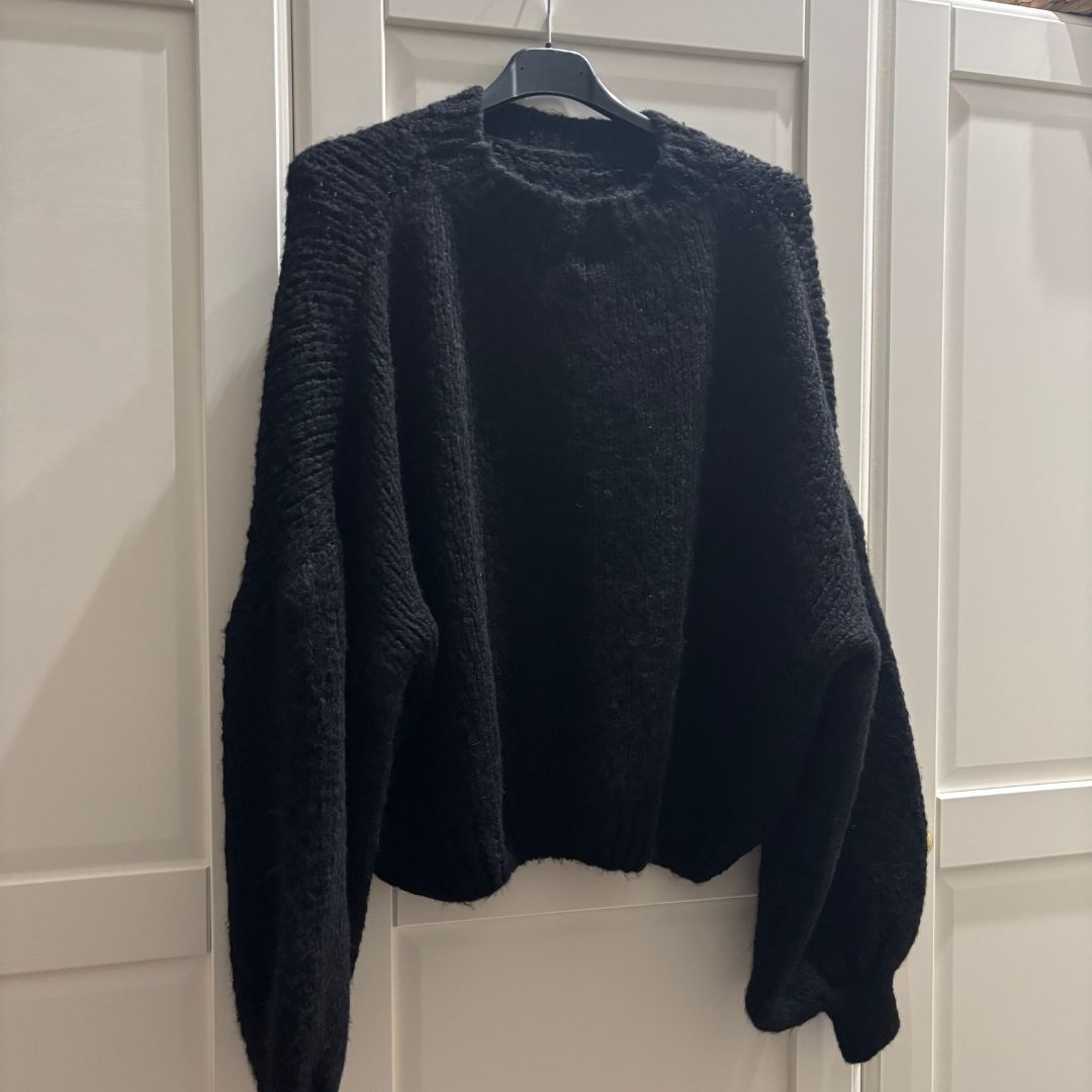 SENNE TRUI KNIT ZWART